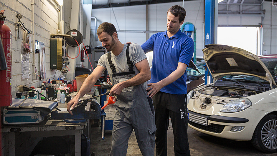 Haltungskorrektur am Arbeitsplatz.jpeg